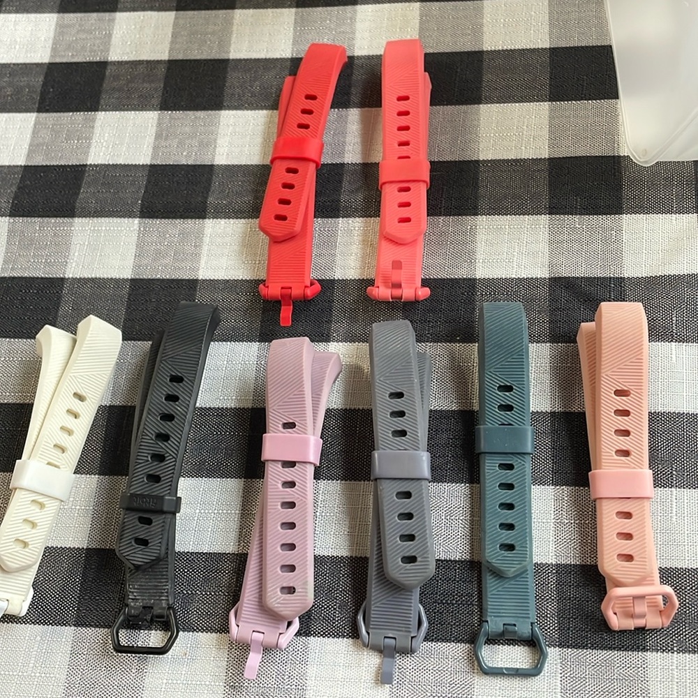 Fitbit Alta HR Bands! 8 bands total all size small